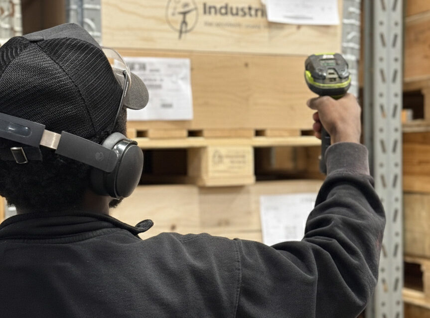 Proton Finishing erbjuder lagerhanteringssystem WMS för att hantera ditt flöde